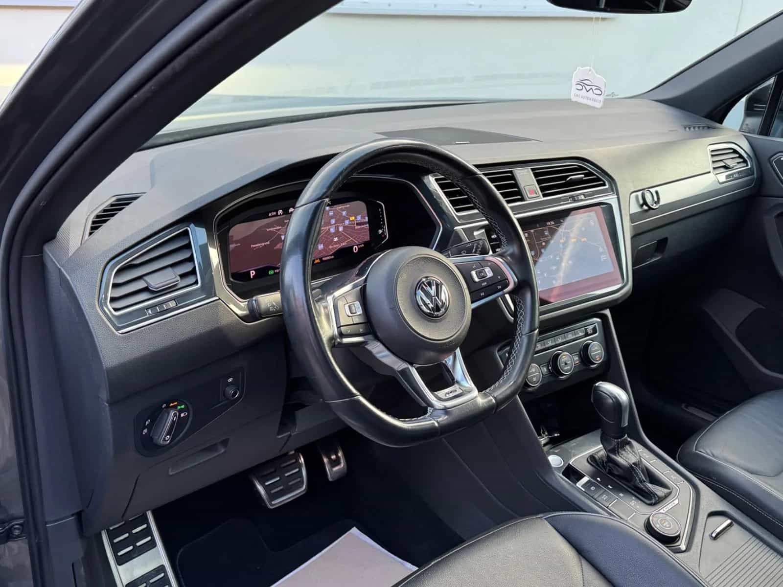 Volkswagen Tiguan 10/2019-photo-9