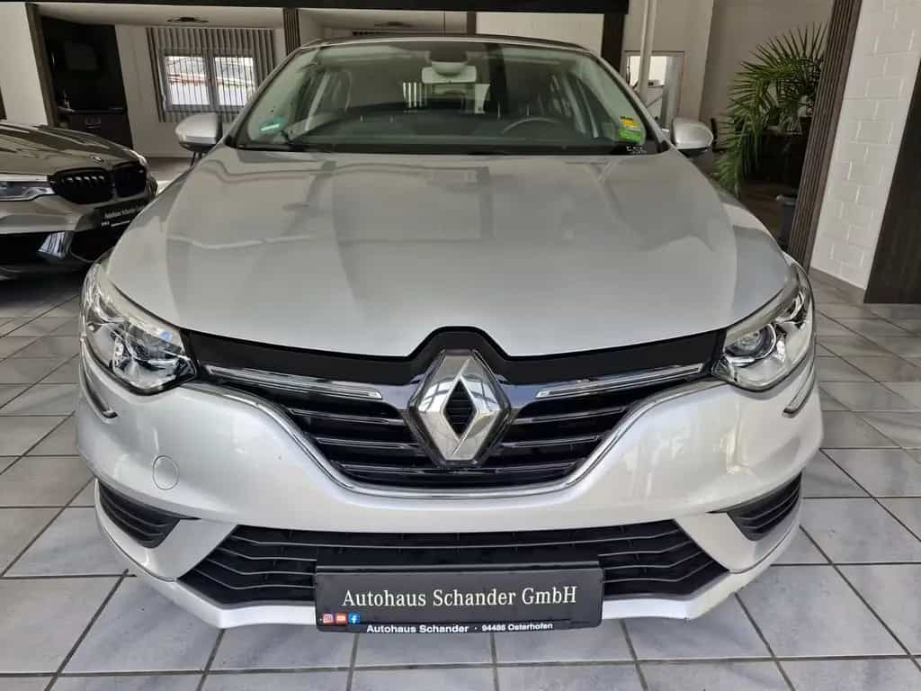 Renault Megane IV Lim. 5-trg. Play*Navi*SHZ*PDC*Temp* 06/2017-photo-1