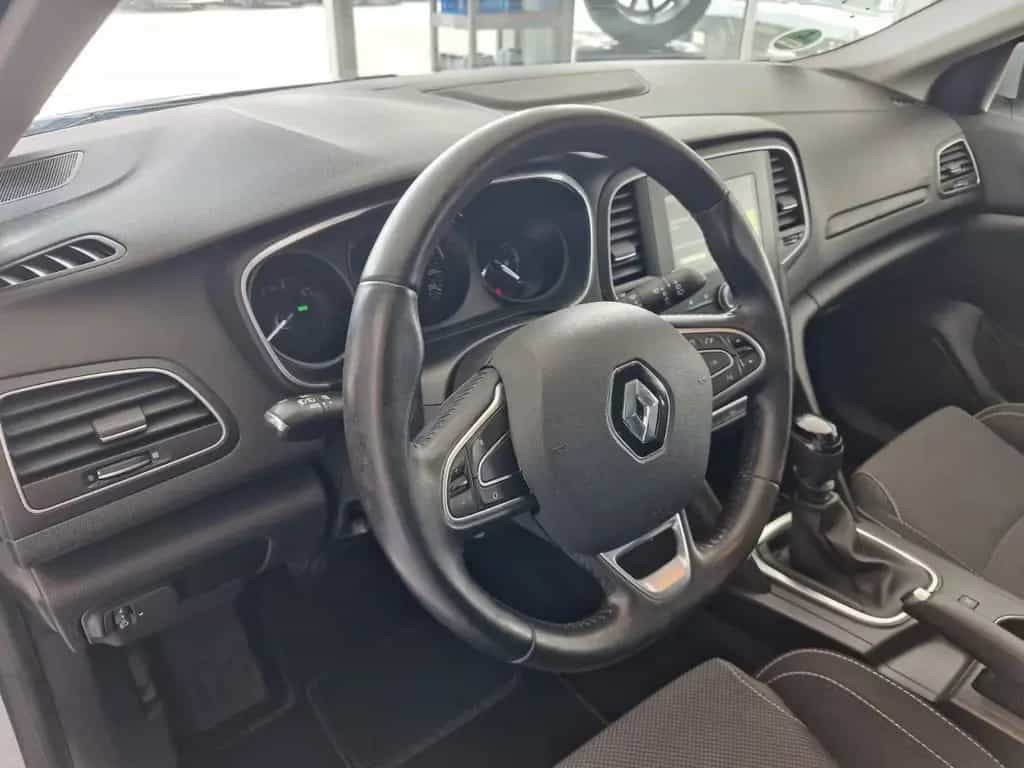 Renault Megane IV Lim. 5-trg. Play*Navi*SHZ*PDC*Temp* 06/2017-photo-8