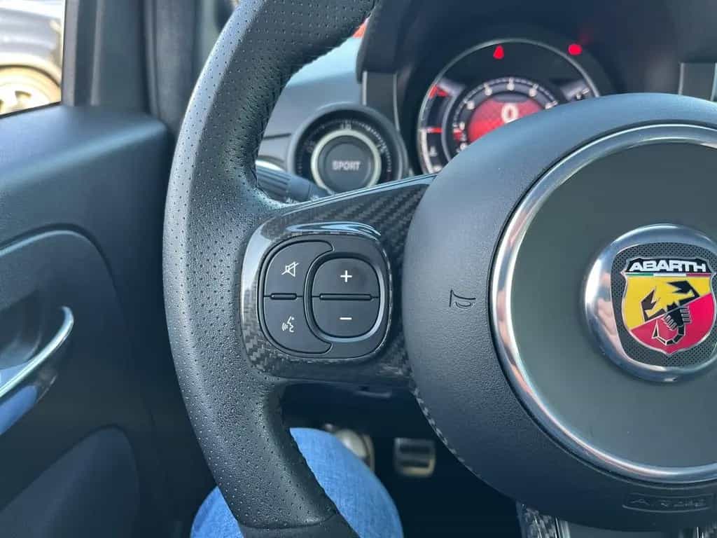 Abarth 695 1.Hand*Bi-Xenon*Sabelt*Navi*Beats*DAB* 09/2023-photo-13