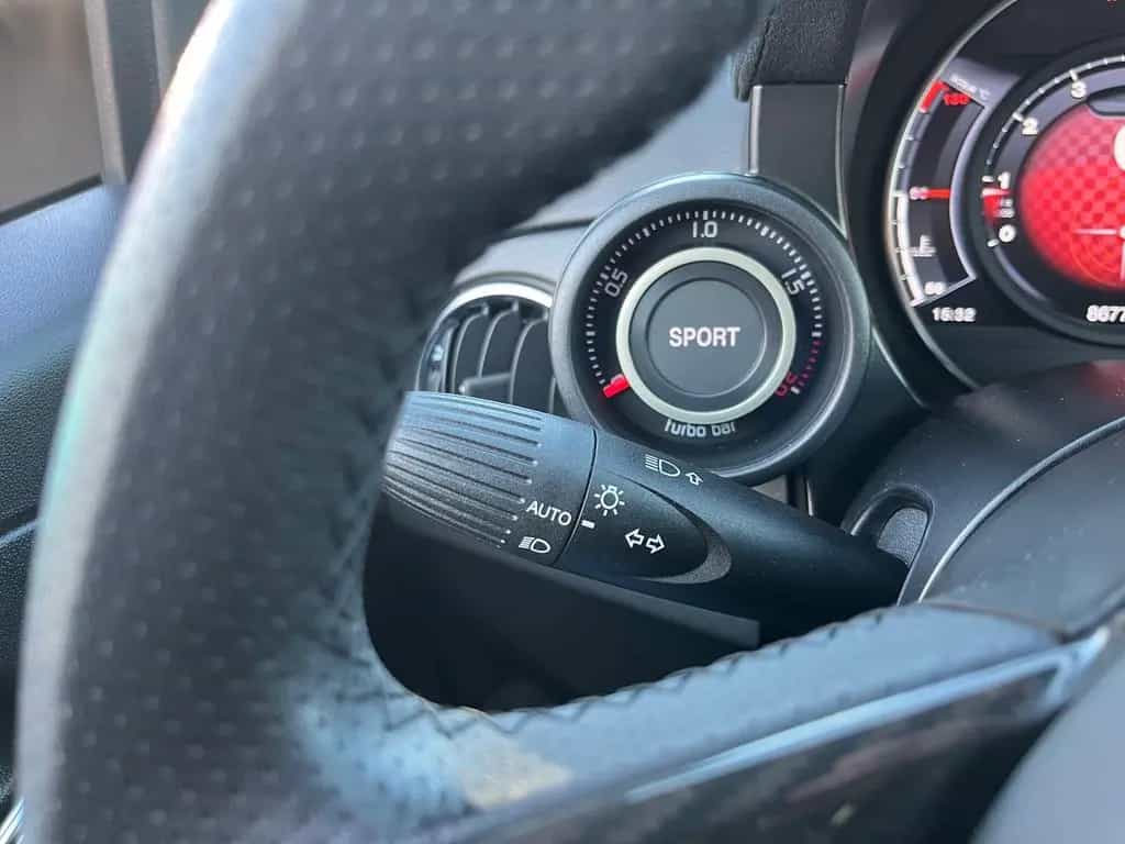 Abarth 695 1.Hand*Bi-Xenon*Sabelt*Navi*Beats*DAB* 09/2023-photo-14
