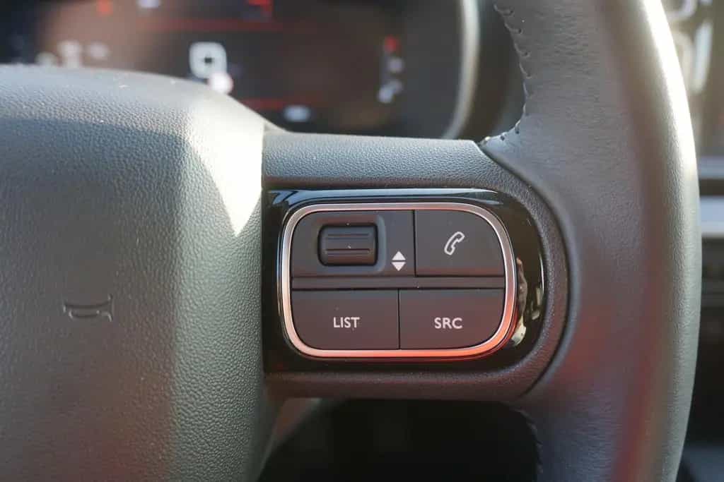 Citroën C5 Aircross 1.2 Feel Pack LED Android Apple DAB 11/2023-photo-24