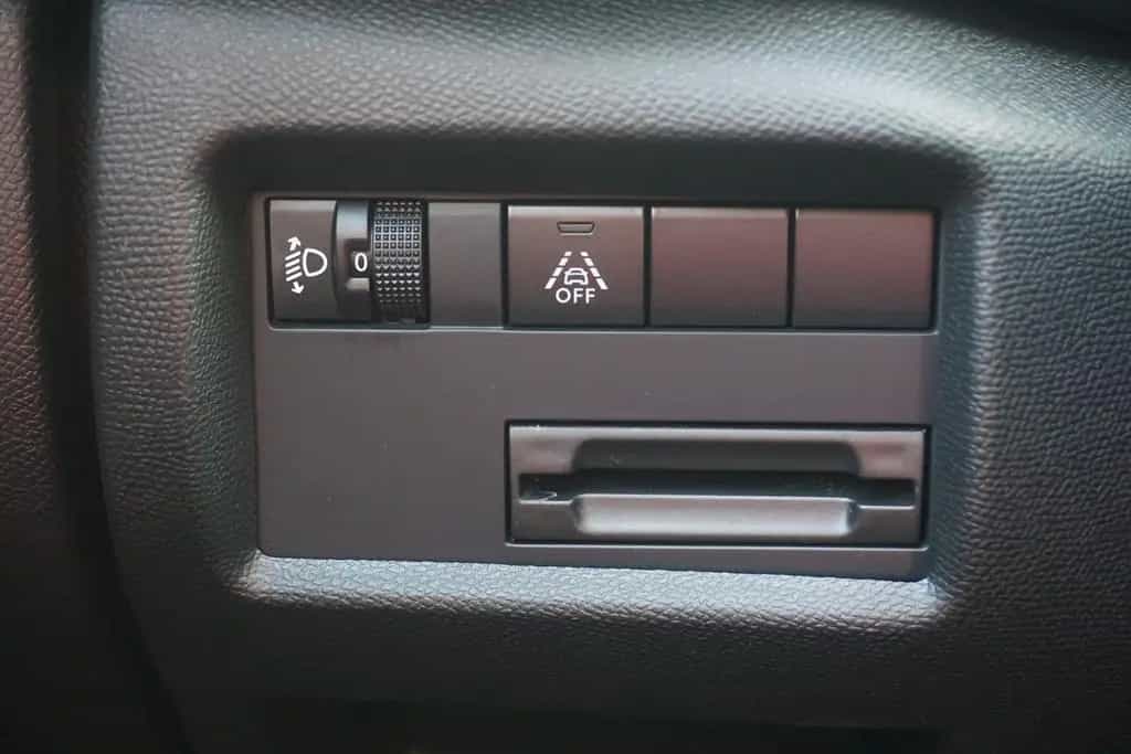 Citroën C5 Aircross 1.2 Feel Pack LED Android Apple DAB 11/2023-photo-26