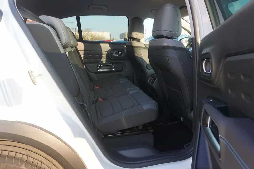 Citroën C5 Aircross 1.2 Feel Pack LED Android Apple DAB 11/2023-photo-30