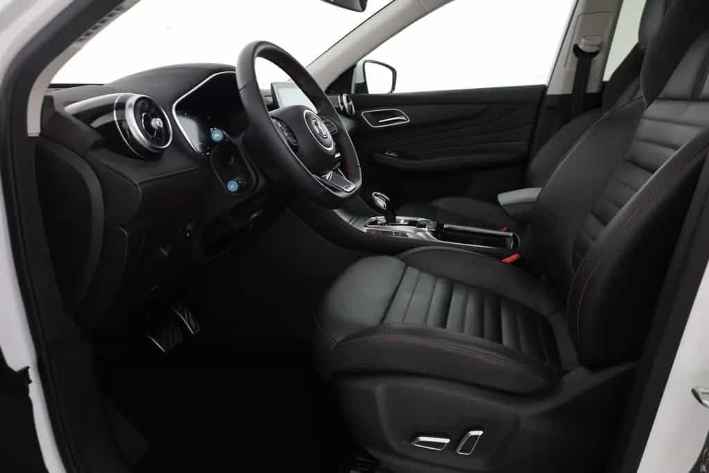 MG HS 1.5 T-GDI Luxury Aut. LED ACC Navi 360° Pano 03/2024-photo-23