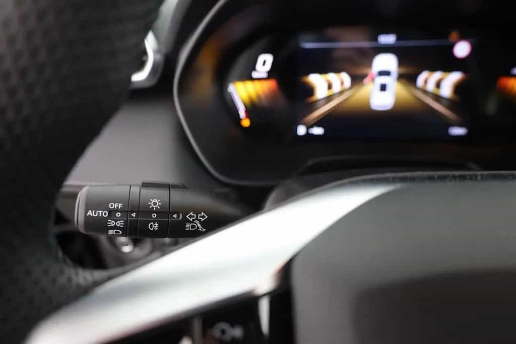 MG ZS 1.5 VTi-Tech Comfort LED Navi 360° Sitzheizun 12/2025-photo-17