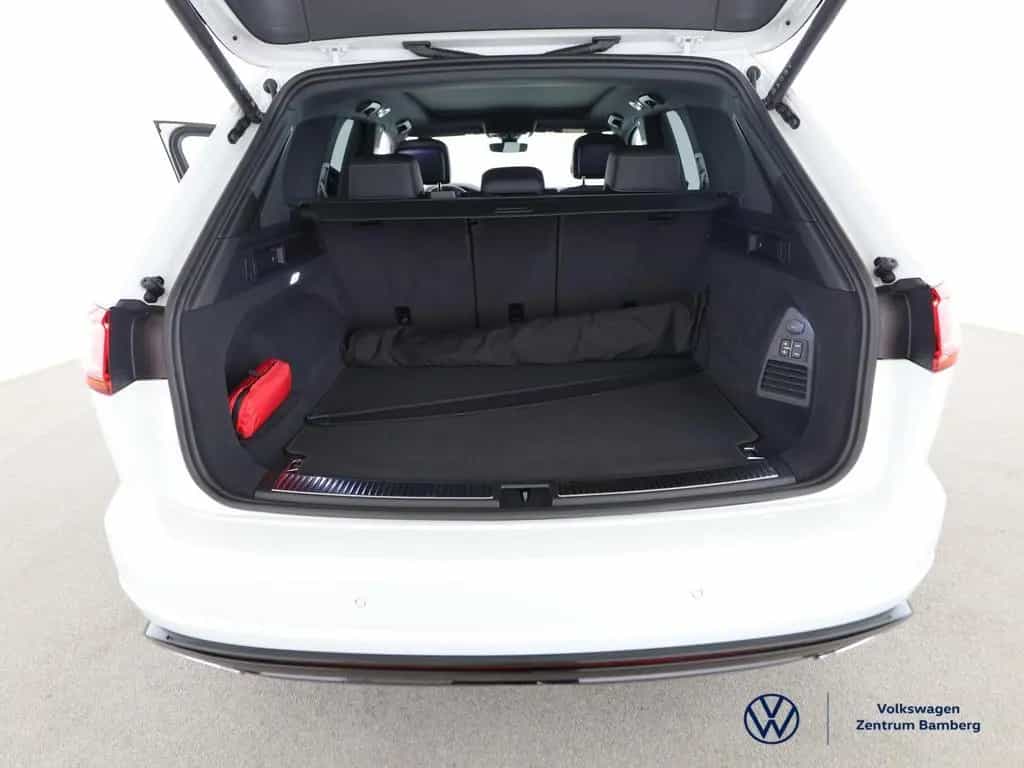 Volkswagen Touareg 3.0 V6 TSI R-LINE+4MOTION+AHK+PANO+RFK 11/2022-photo-12