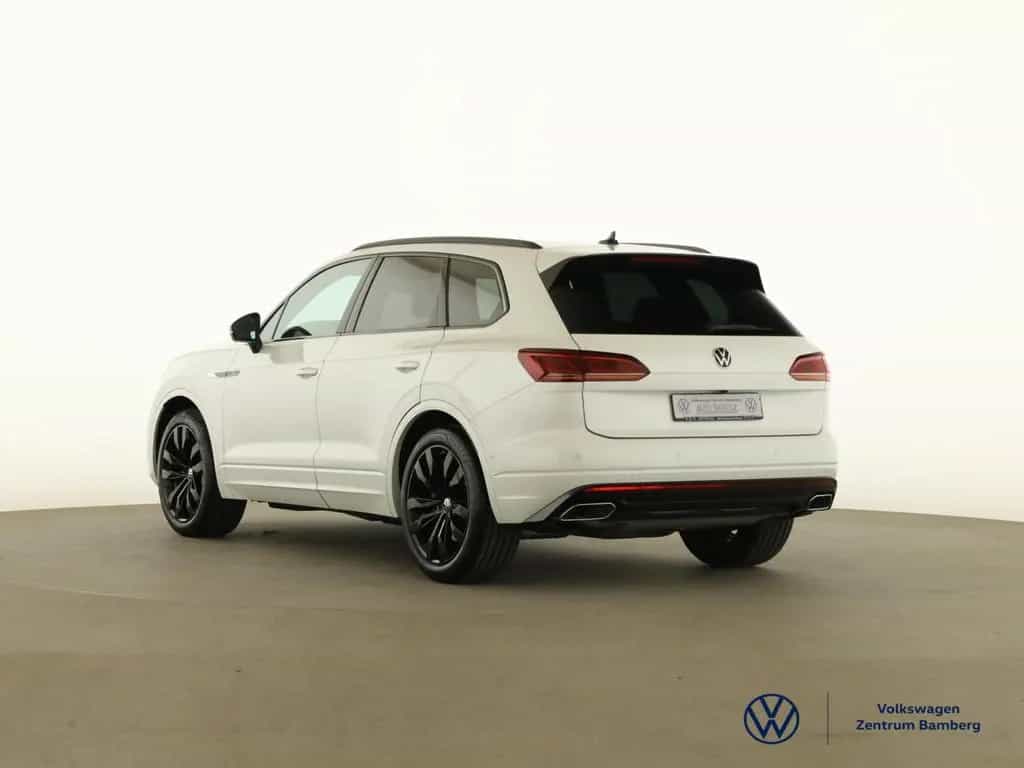 Volkswagen Touareg 3.0 V6 TSI R-LINE+4MOTION+AHK+PANO+RFK 11/2022-photo-3