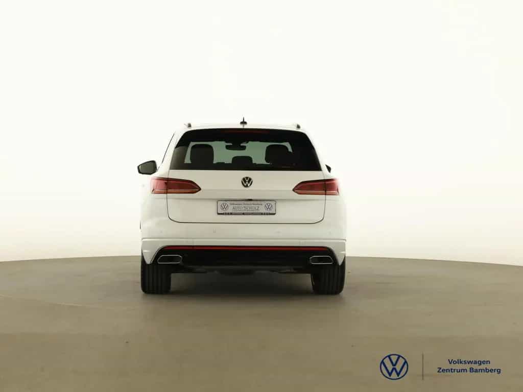 Volkswagen Touareg 3.0 V6 TSI R-LINE+4MOTION+AHK+PANO+RFK 11/2022-photo-4