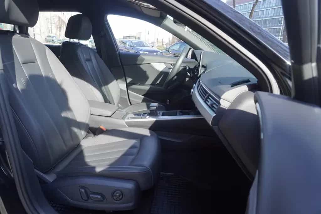 Audi A4 Avant 35 2.0 TDI S line LED ACC Kamera eHK 02/2021-photo-13