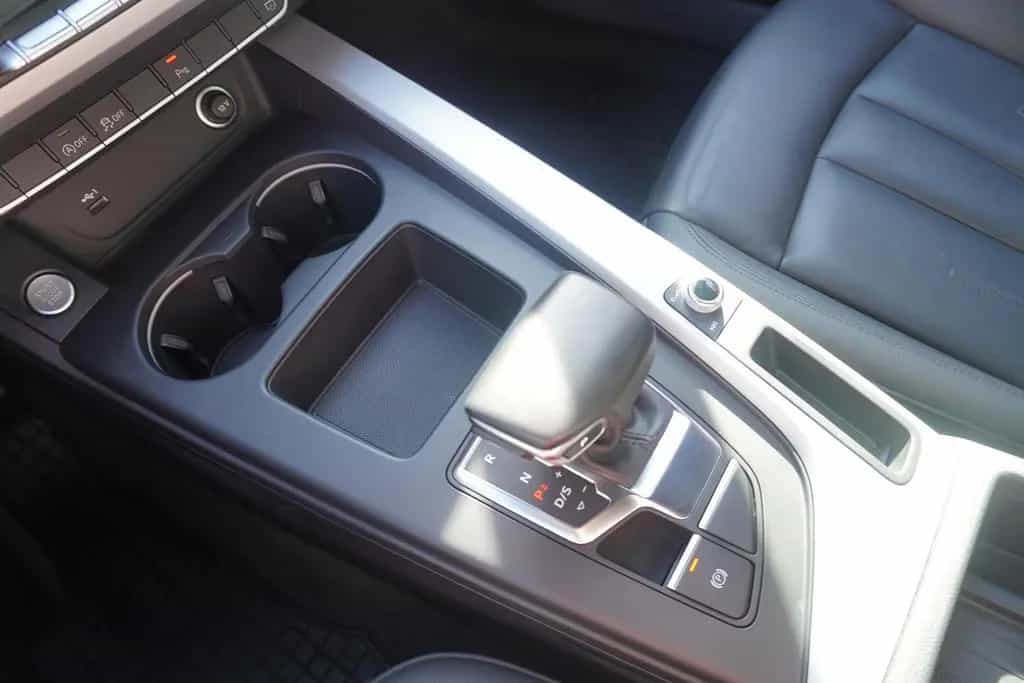 Audi A4 Avant 35 2.0 TDI S line LED ACC Kamera eHK 02/2021-photo-29