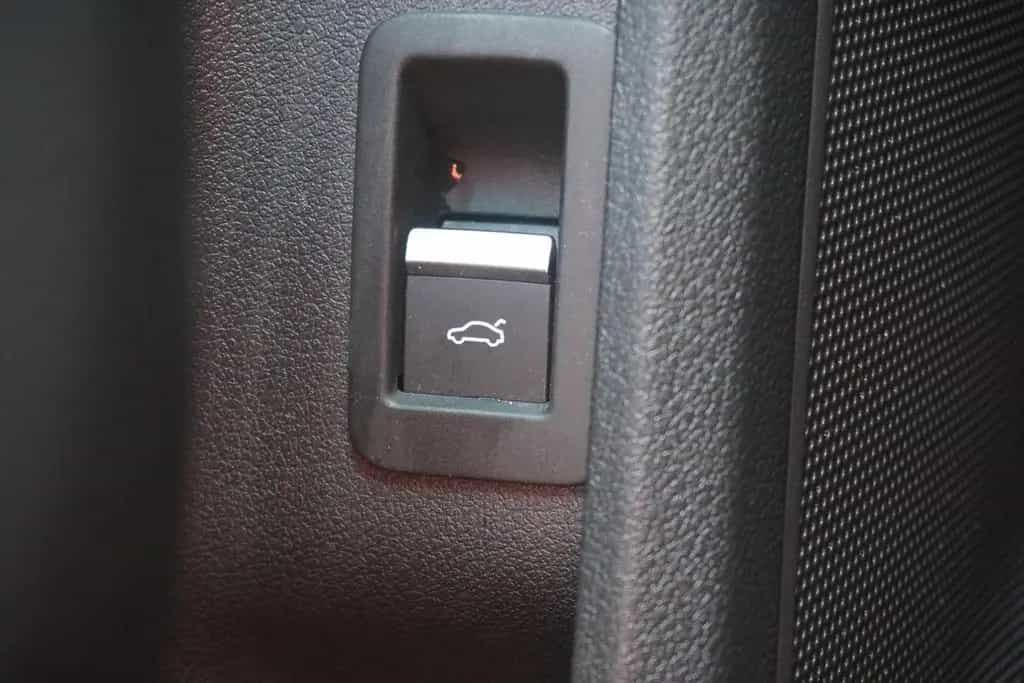 Audi A4 Avant 35 2.0 TDI S line LED ACC Kamera eHK 02/2021-photo-30