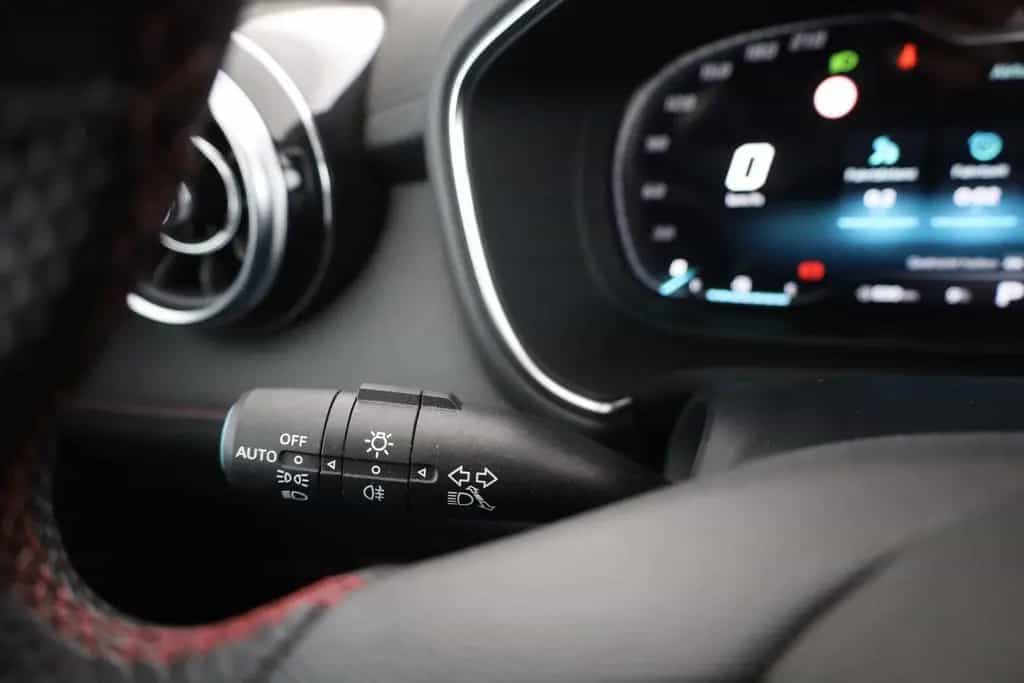 MG HS 1.5 T-GDI Luxury Aut. LED ACC Navi 360° Pano 03/2024-photo-18