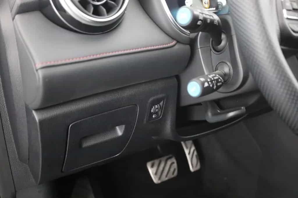 MG HS 1.5 T-GDI Luxury Aut. LED ACC Navi 360° Pano 03/2024-photo-20