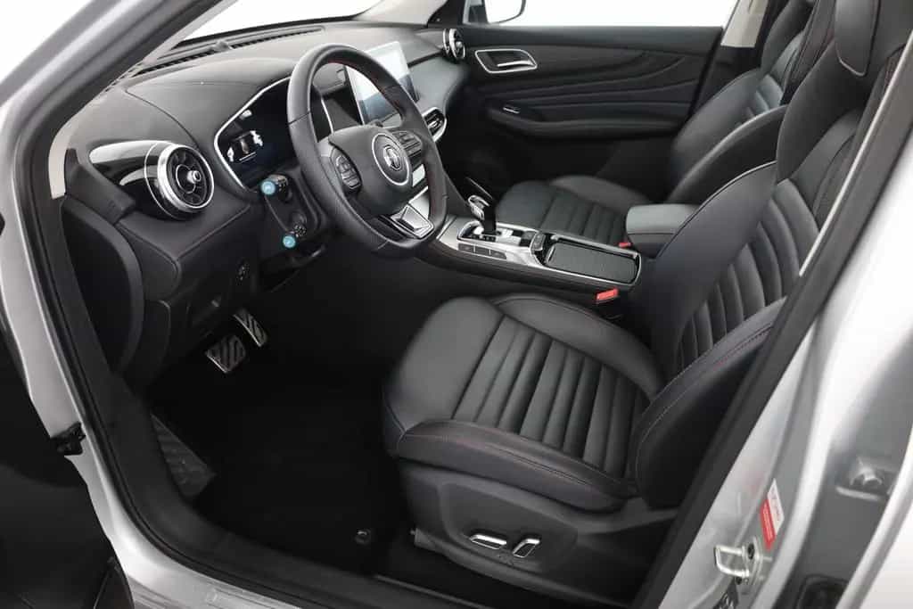 MG HS 1.5 T-GDI Luxury Aut. LED ACC Navi 360° Pano 03/2024-photo-22