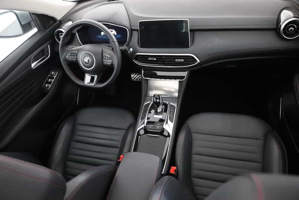 MG HS 1.5 T-GDI Luxury Aut. LED ACC Navi 360° Pano 03/2024-photo-28