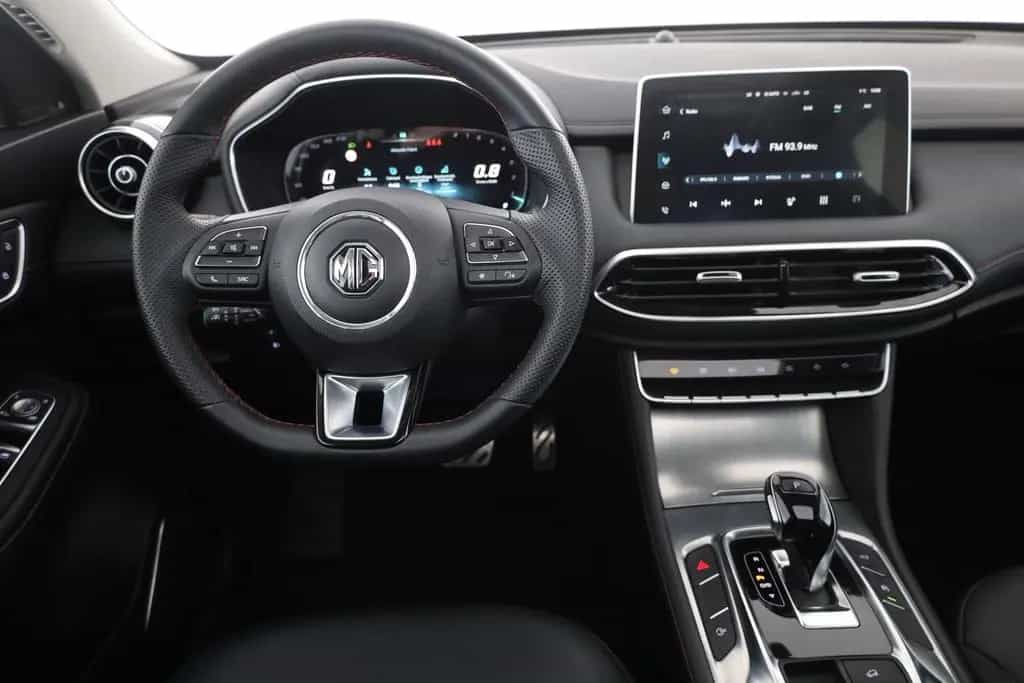 MG HS 1.5 T-GDI Luxury Aut. LED ACC Navi 360° Pano 03/2024-photo-9