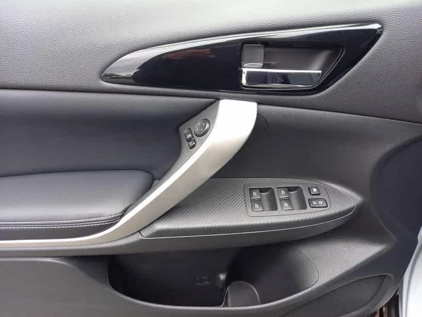 Mitsubishi Eclipse Cross Plug-In Hybrid 4WD Select 12/2022-photo-15