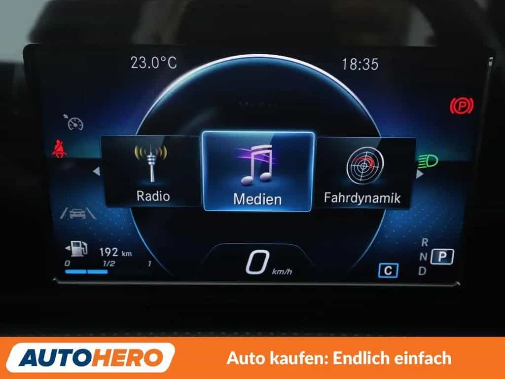 Mercedes-Benz Limousine A 200 AMG Line Aut.*LED*TEMPO 01/2021-photo-19