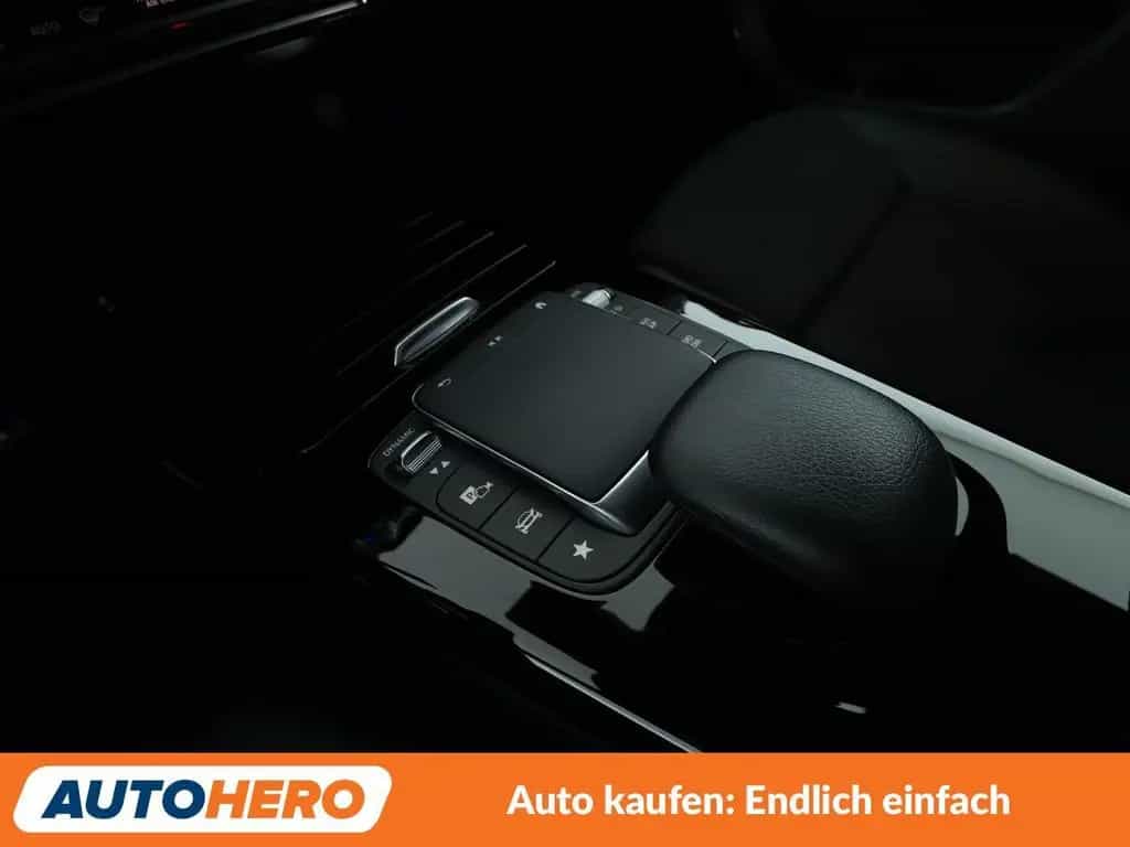 Mercedes-Benz Limousine A 200 AMG Line Aut.*LED*TEMPO 01/2021-photo-24