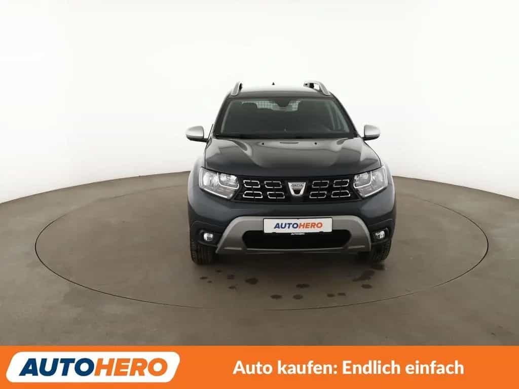 Dacia Duster 1.2 TCe Prestige 4x4 *NAVI*CAM*TEMPO*ALU* 06/2018-photo-8