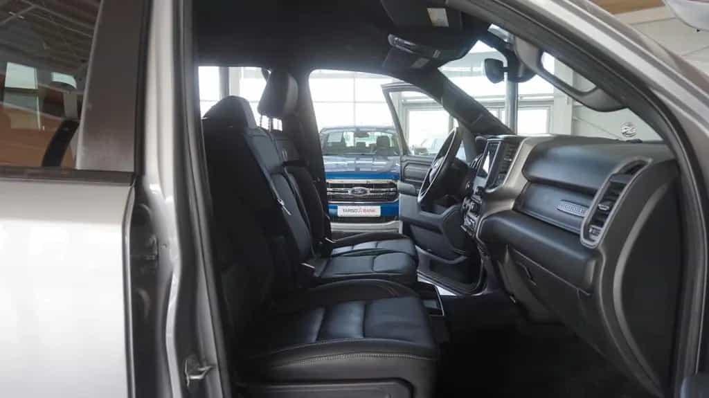 Dodge RAM 1500 HEMI 5.7l Crew-Cab*4x4*Navi*Alu20* 07/2022-photo-13