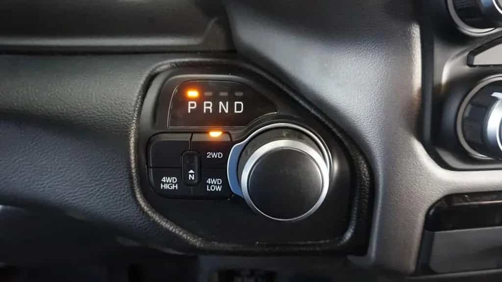 Dodge RAM 1500 HEMI 5.7l Crew-Cab*4x4*Navi*Alu20* 07/2022-photo-17
