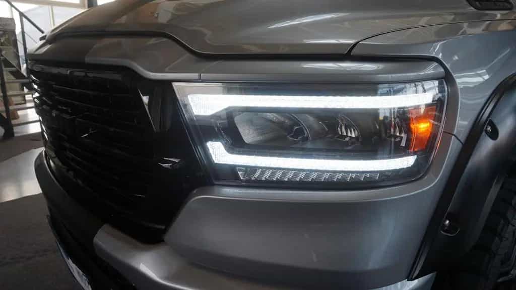 Dodge RAM 1500 HEMI 5.7l Crew-Cab*4x4*Navi*Alu20* 07/2022-photo-23