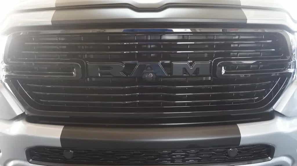 Dodge RAM 1500 HEMI 5.7l Crew-Cab*4x4*Navi*Alu20* 07/2022-photo-31