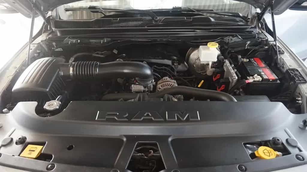 Dodge RAM 1500 HEMI 5.7l Crew-Cab*4x4*Navi*Alu20* 07/2022-photo-34