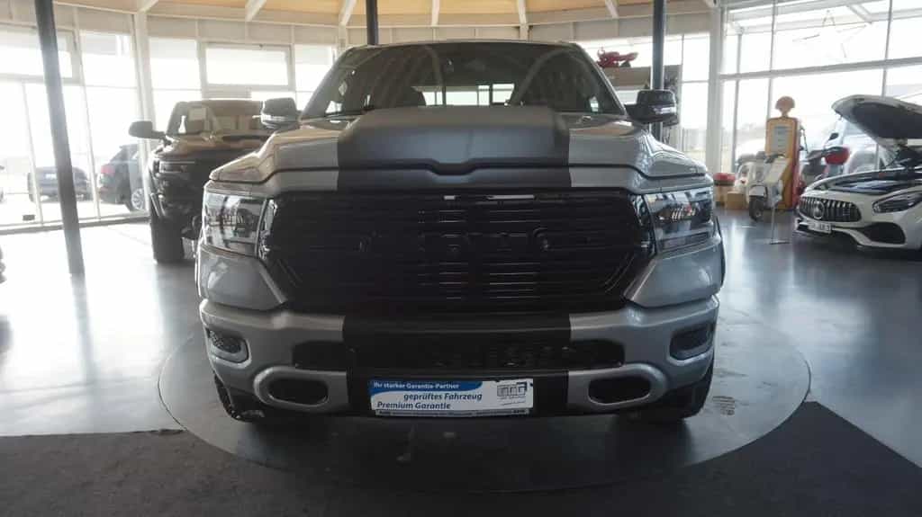 Dodge RAM 1500 HEMI 5.7l Crew-Cab*4x4*Navi*Alu20* 07/2022-photo-4