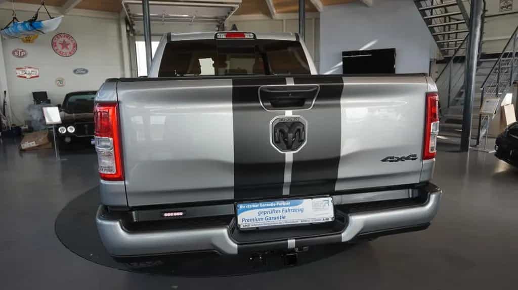 Dodge RAM 1500 HEMI 5.7l Crew-Cab*4x4*Navi*Alu20* 07/2022-photo-6