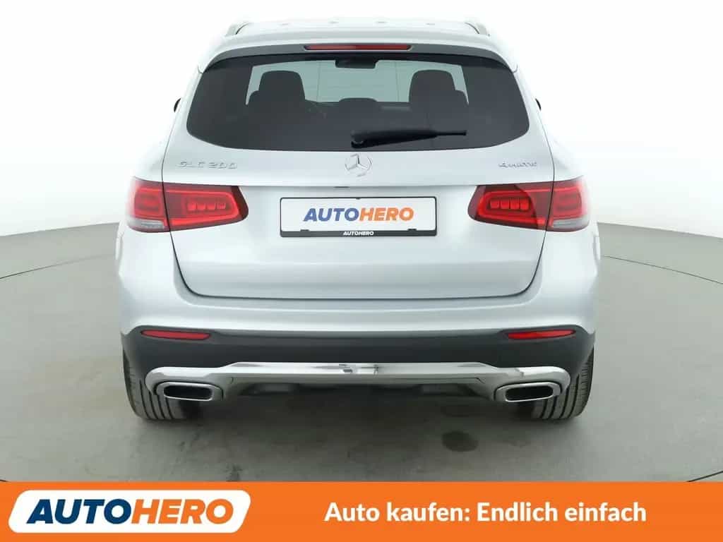 Mercedes-Benz GLC 200 4Matic Aut.*NAV*LED*ACC*CAM*PDC*SHZ* 04/2020-photo-4