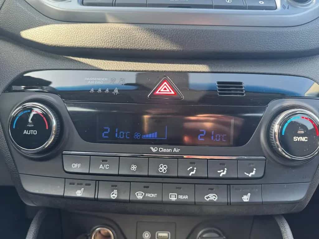 Hyundai TUCSON blue 1.6 GDi 2WD Trend *SHZ*Navi*PDC hi* 08/2016-photo-24