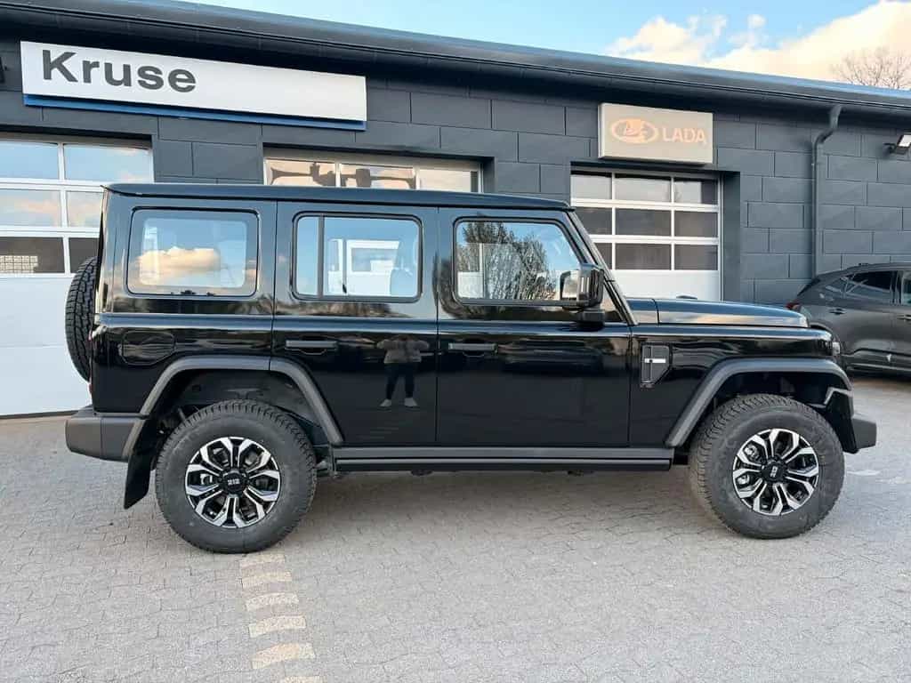 BAW 212 Offroader LED Seilwinde Leder 2.0 Automatik null-photo-13