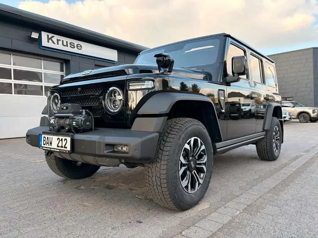BAW 212 Offroader LED Seilwinde Leder 2.0 Automatik null-photo-2
