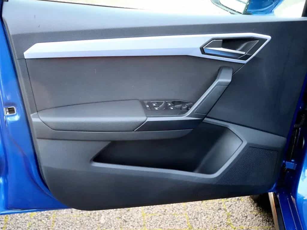 Seat Arona FR 1.0 TSI VOLL LED/ACC/NAVI/RÜCKFK./SITZH 11/2023-photo-13