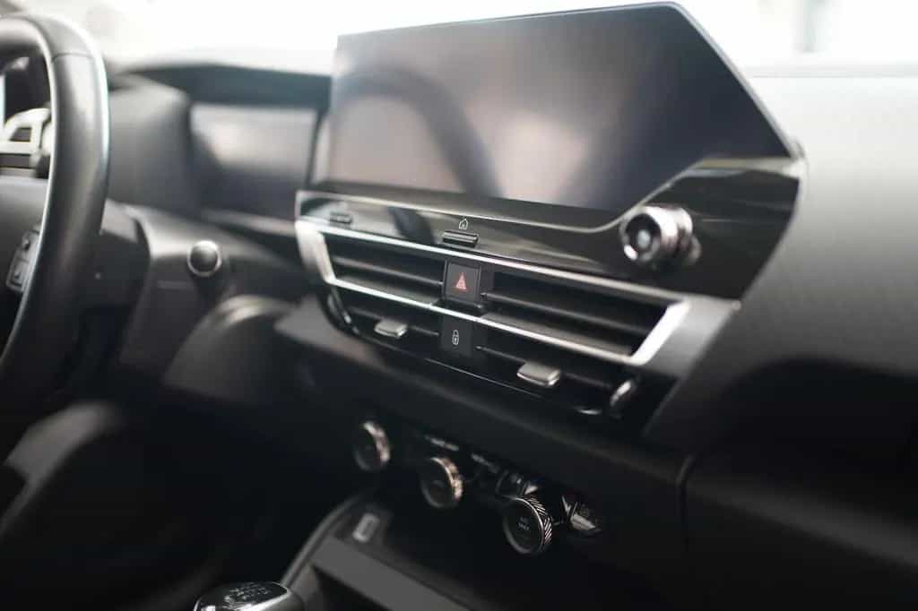 Citroën C4 PureTech 130 Shine Kälte Paket Navi DAB Klima 09/2021-photo-11