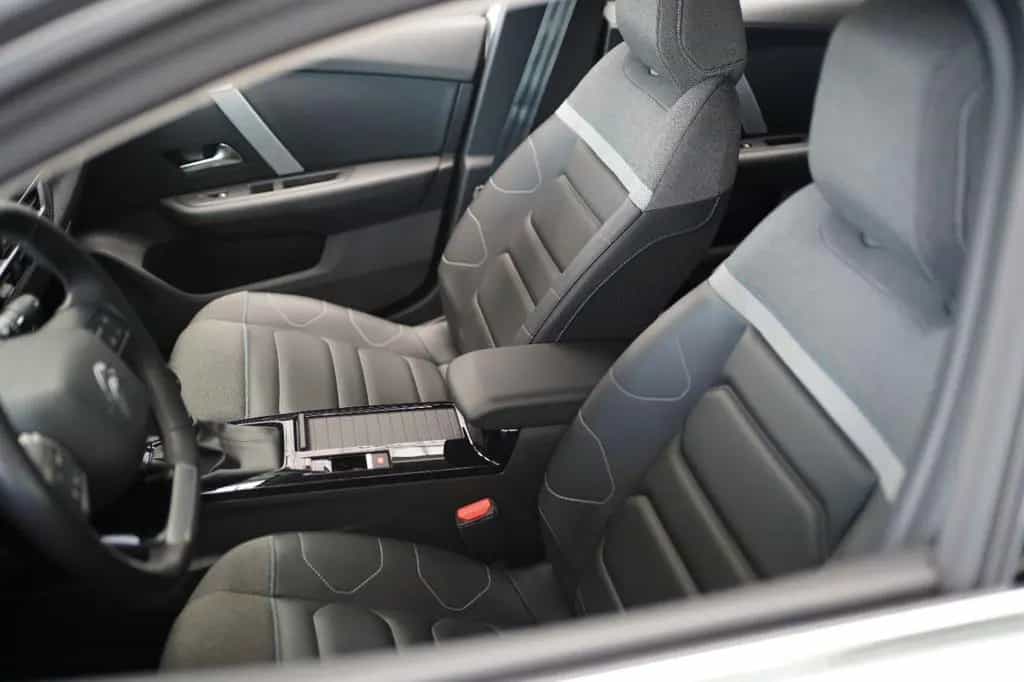 Citroën C4 PureTech 130 Shine Kälte Paket Navi DAB Klima 09/2021-photo-3