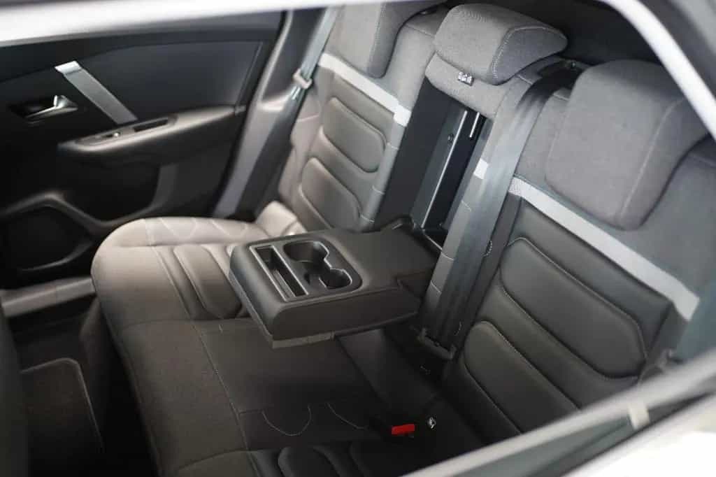 Citroën C4 PureTech 130 Shine Kälte Paket Navi DAB Klima 09/2021-photo-6