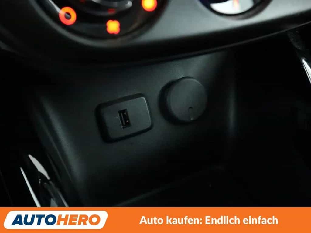 Opel Adam 1.4 120 Jahre ecoFlex *TEMPO*PDC*SHZ*KLIMA* 03/2019-photo-24