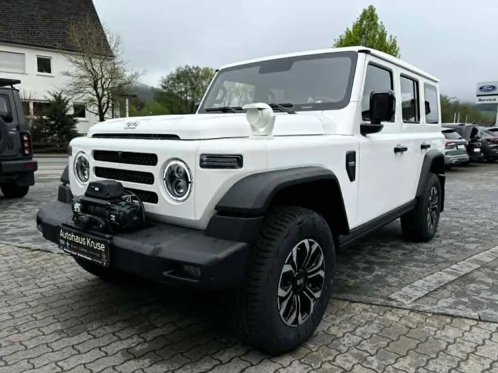 BAW 212 Offroader LED Seilwinde Leder 2.0 Automatik null-photo-13