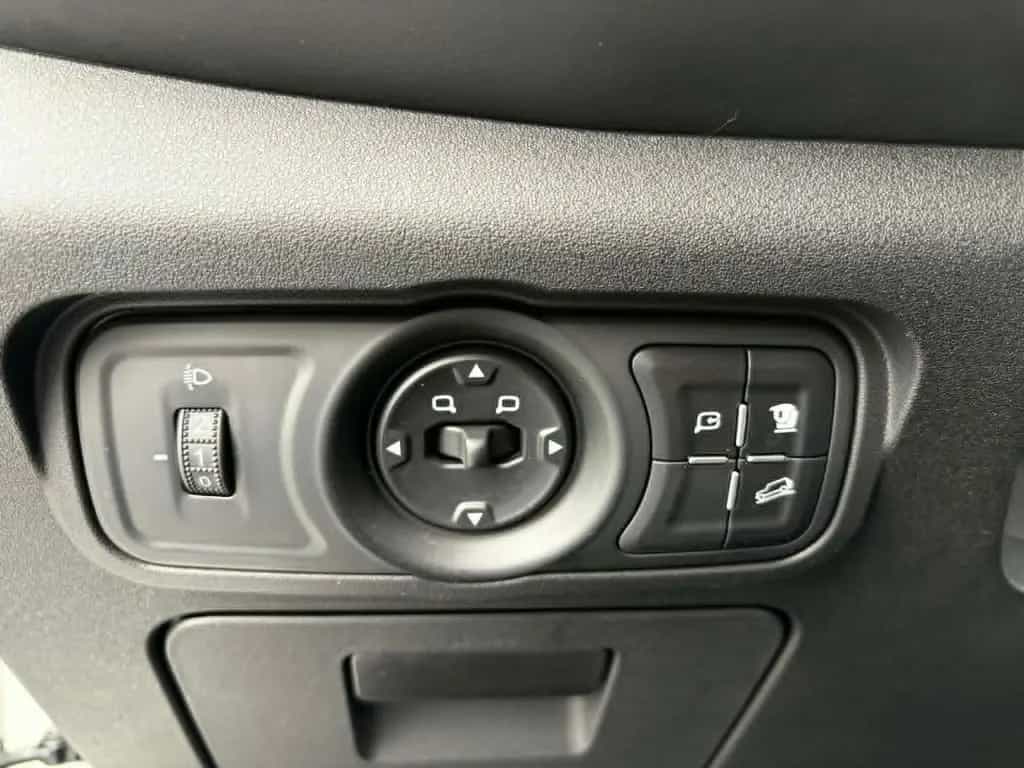 BAW 212 Offroader LED Seilwinde Leder 2.0 Automatik null-photo-31