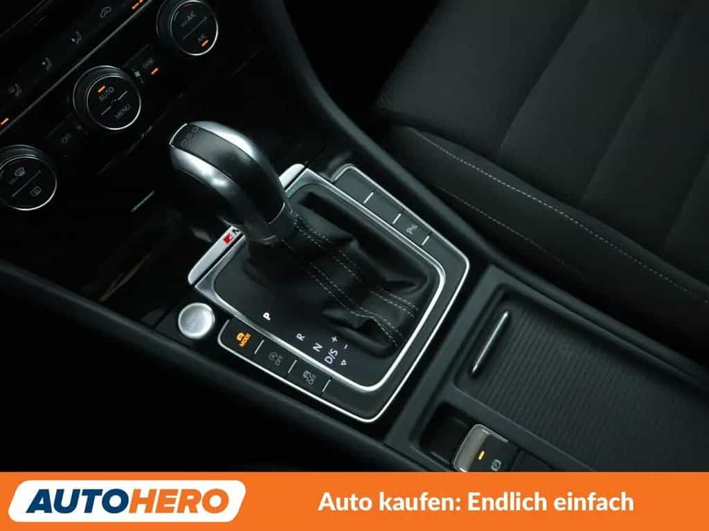 Volkswagen 2.0 TSI R BlueMotion 4Motion Aut.*LED*ACC*PDC* 11/2017-photo-24