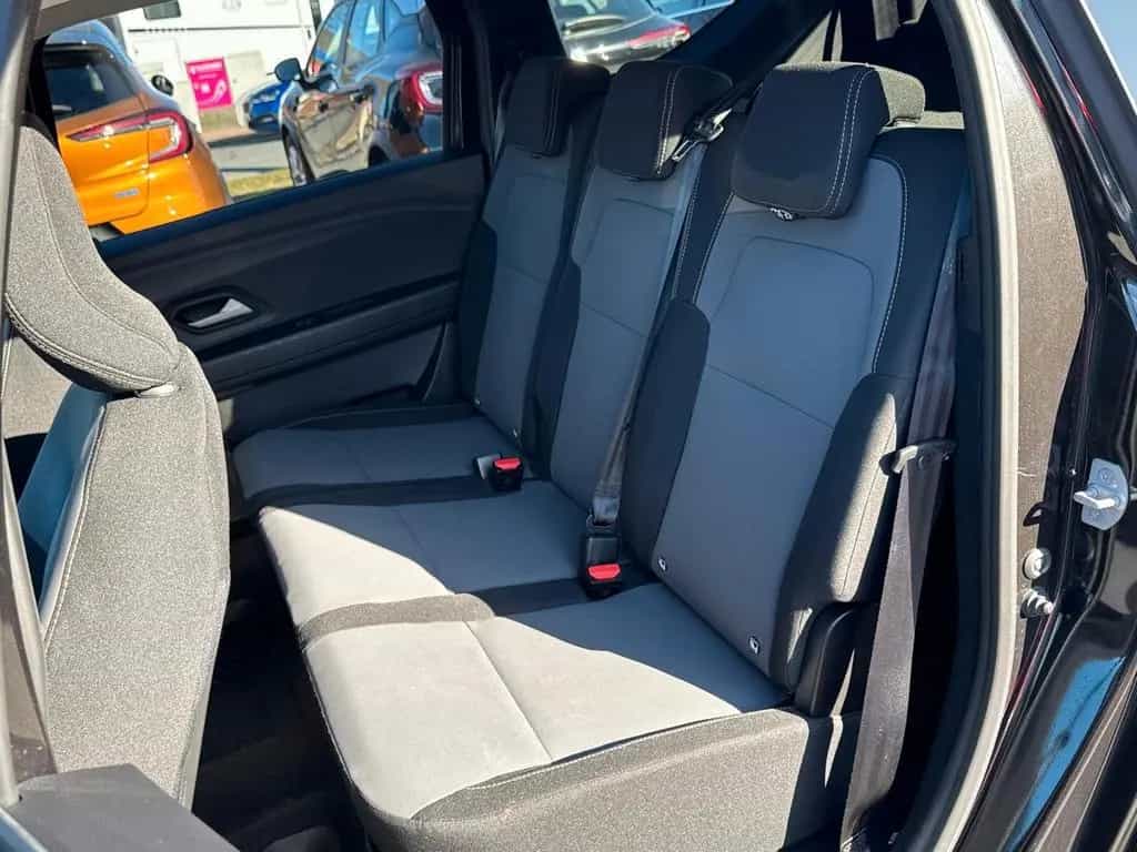 Dacia Jogger Extreme TCe 110 | 7 Sitze | KLIMA 05/2025-photo-14