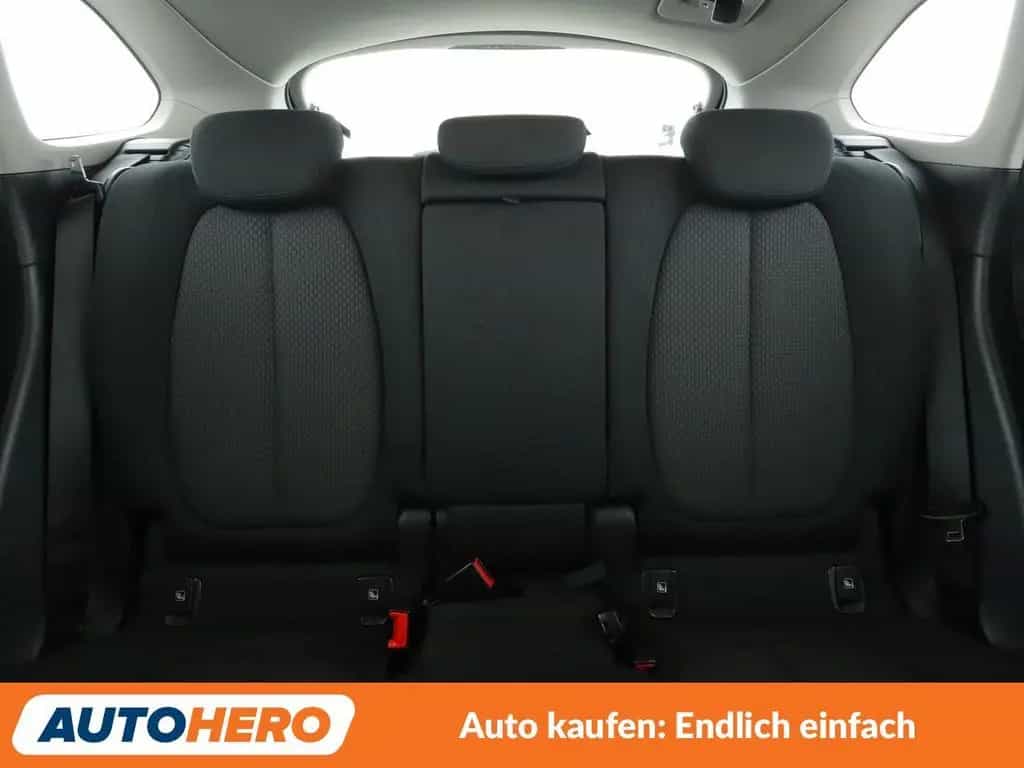 BMW X1 sDrive 20i Advantage Aut.*LED*TEMPO*PDC*SHZ* 03/2021-photo-13