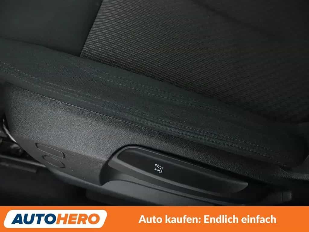 BMW X1 sDrive 20i Advantage Aut.*LED*TEMPO*PDC*SHZ* 03/2021-photo-25