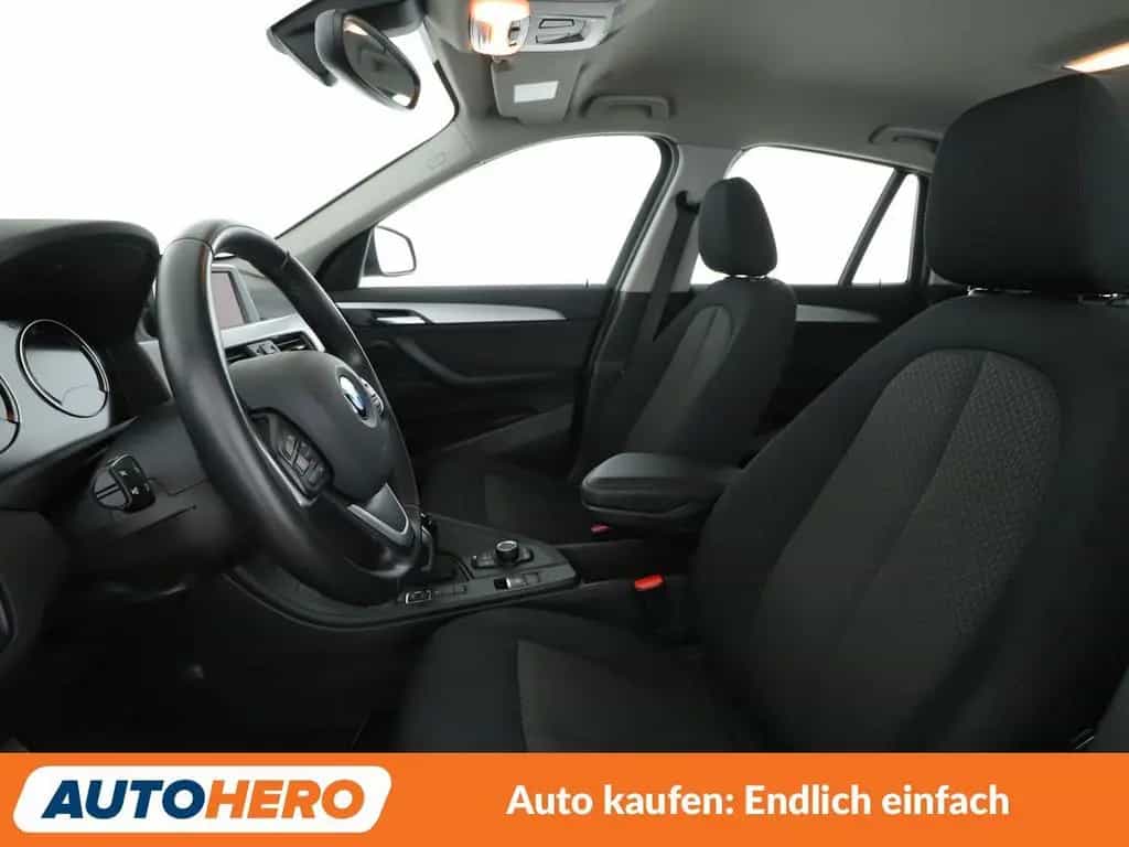 BMW X1 sDrive 20i Advantage Aut.*LED*TEMPO*PDC*SHZ* 03/2021-photo-9