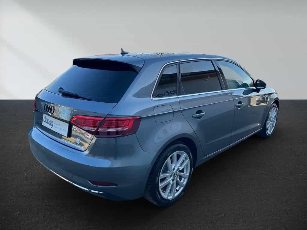 Audi A3 1.4 TFSISportback S t design Kamera Navi Shz 04/2017-photo-4
