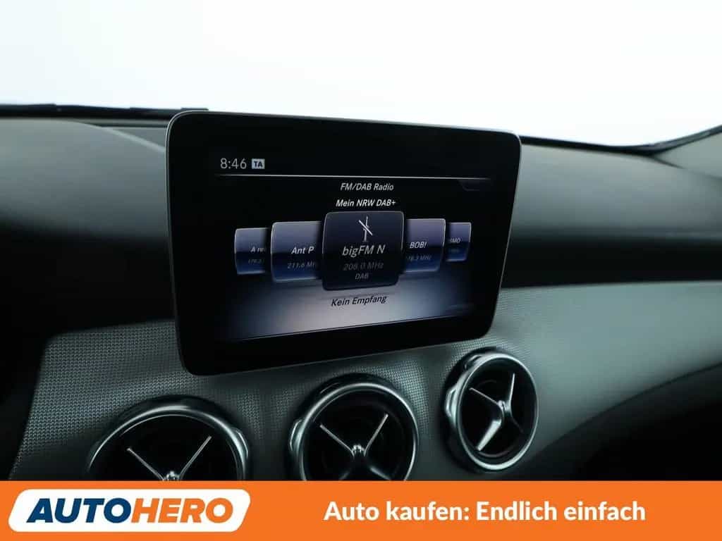 Mercedes-Benz GLA-Class 220 4Matic Urban Aut.*LED*NAVI*TEMPO*PDC*SHZ 12/2017-photo-21